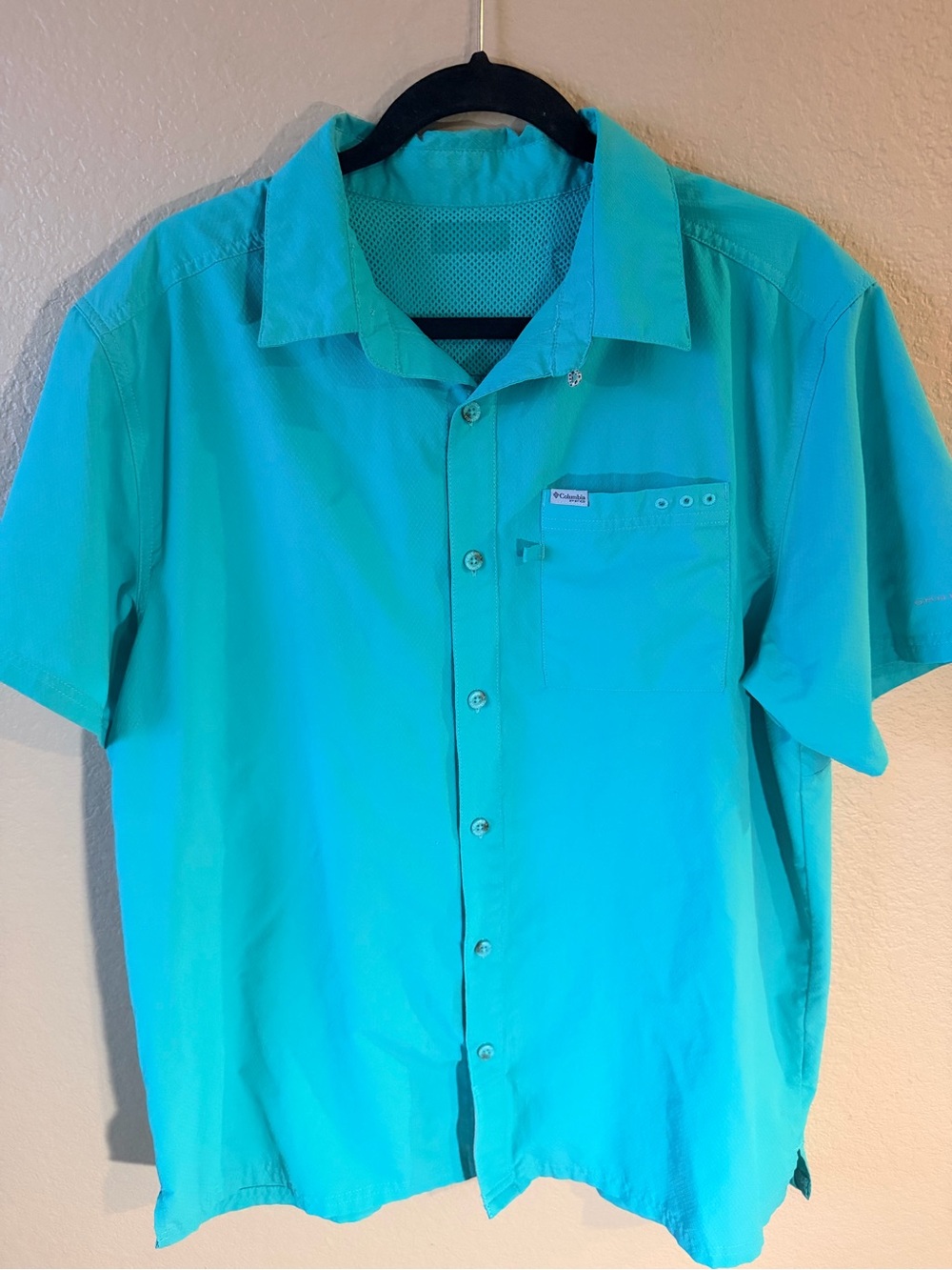 Columbia PFG Men's Short-Sleeve Turquoise Button-Up Shirt